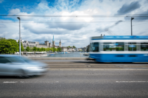 Verkehrssicherheit in Zürich und wie der Abschleppdienst Zürich dazu beiträgt.